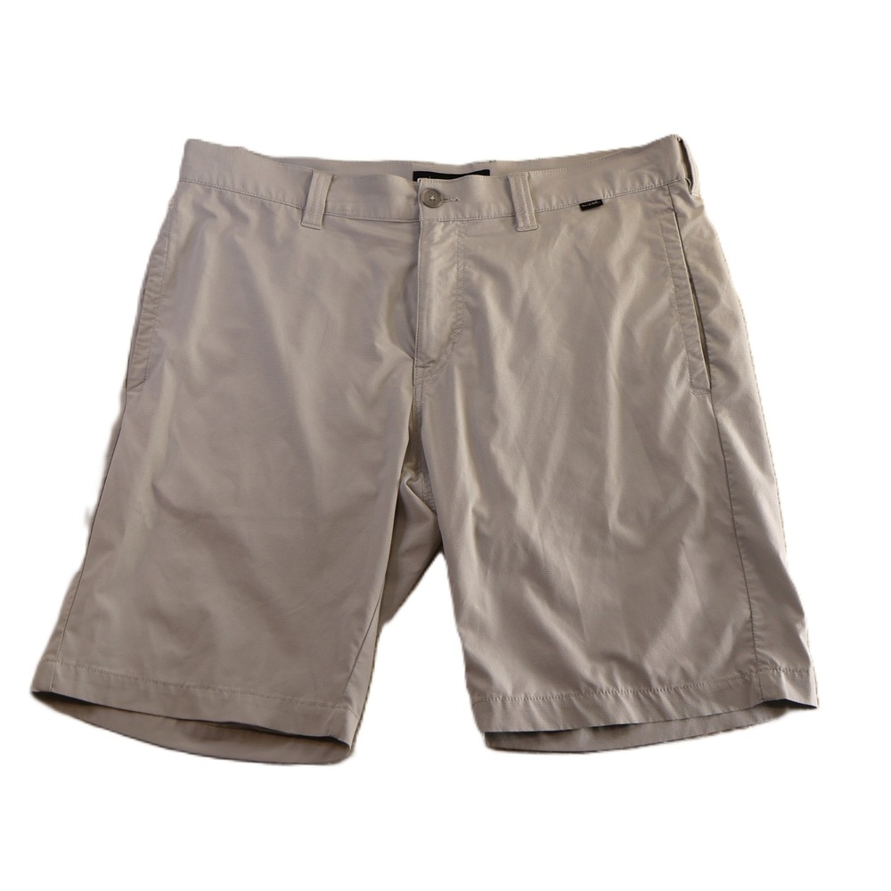 Travis Mathew Mens 34 Golf Shorts Gray Beck Micro Stripe Performance Stretch